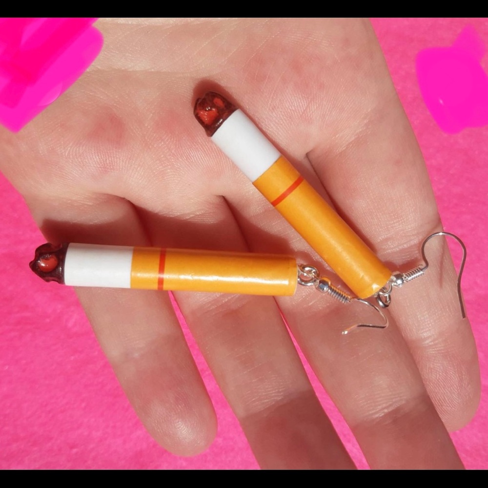 LAST PAIR! Lucky Strike Smokin Earrings